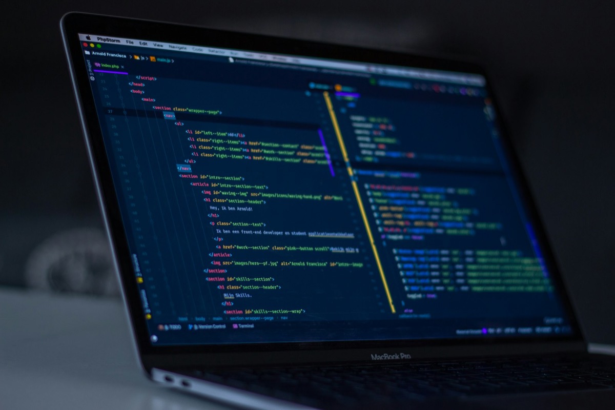 Defensive error-handling code that validates a scraped SERP response instead of trusting HTTP 200