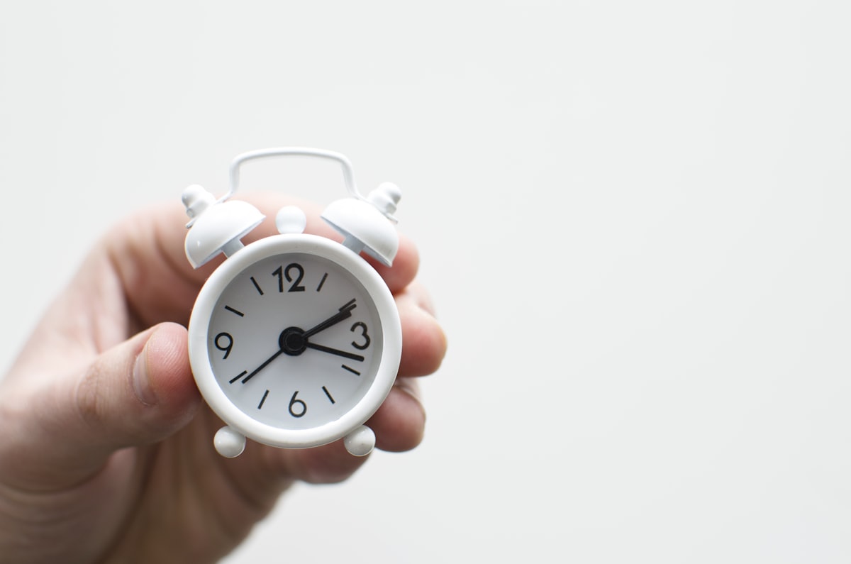 Clock face symbolising freshness as a ranking signal for AI citations