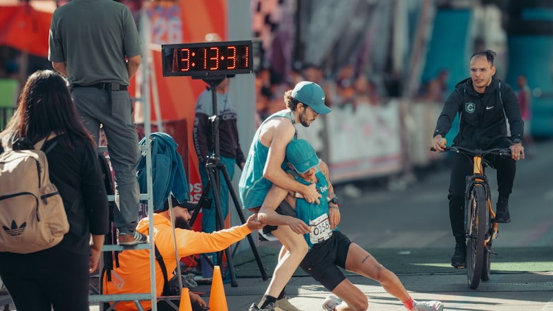 Race timer above a runner approaching the finish tape, a metaphor for crossing first to capture and hold a featured snippet